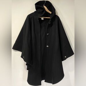 Johnson Woolen Mills One Size Cape Coat.  Womens